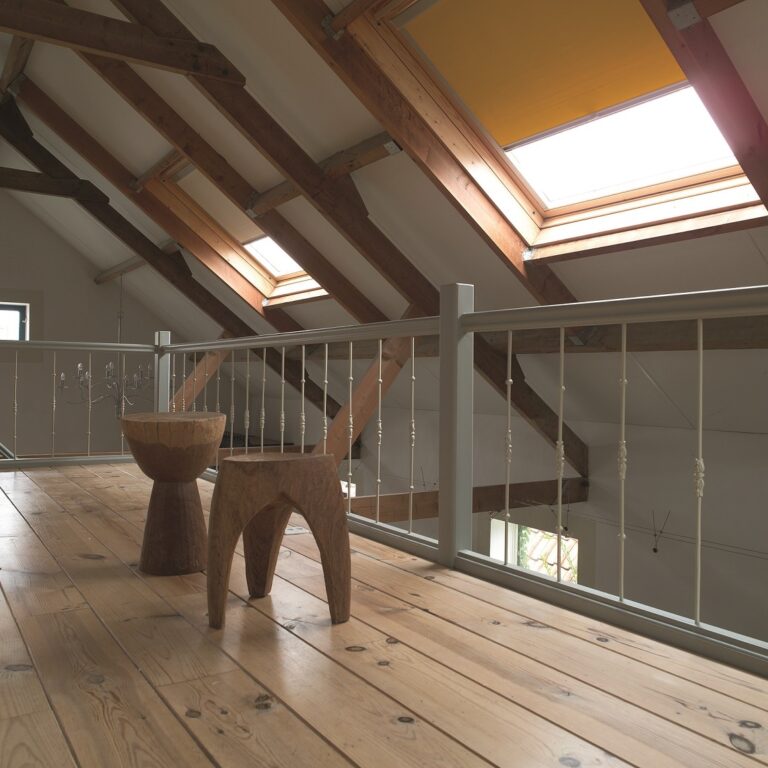 Verduisteringsgordijn in situatie